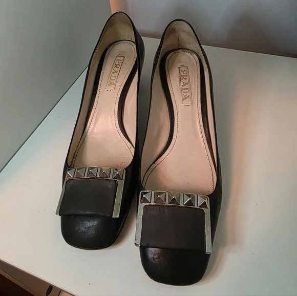 Prada Black Leather Stud Buckle Block Heel Pumps Size 39 Made in Italy - Picture 5 of 9